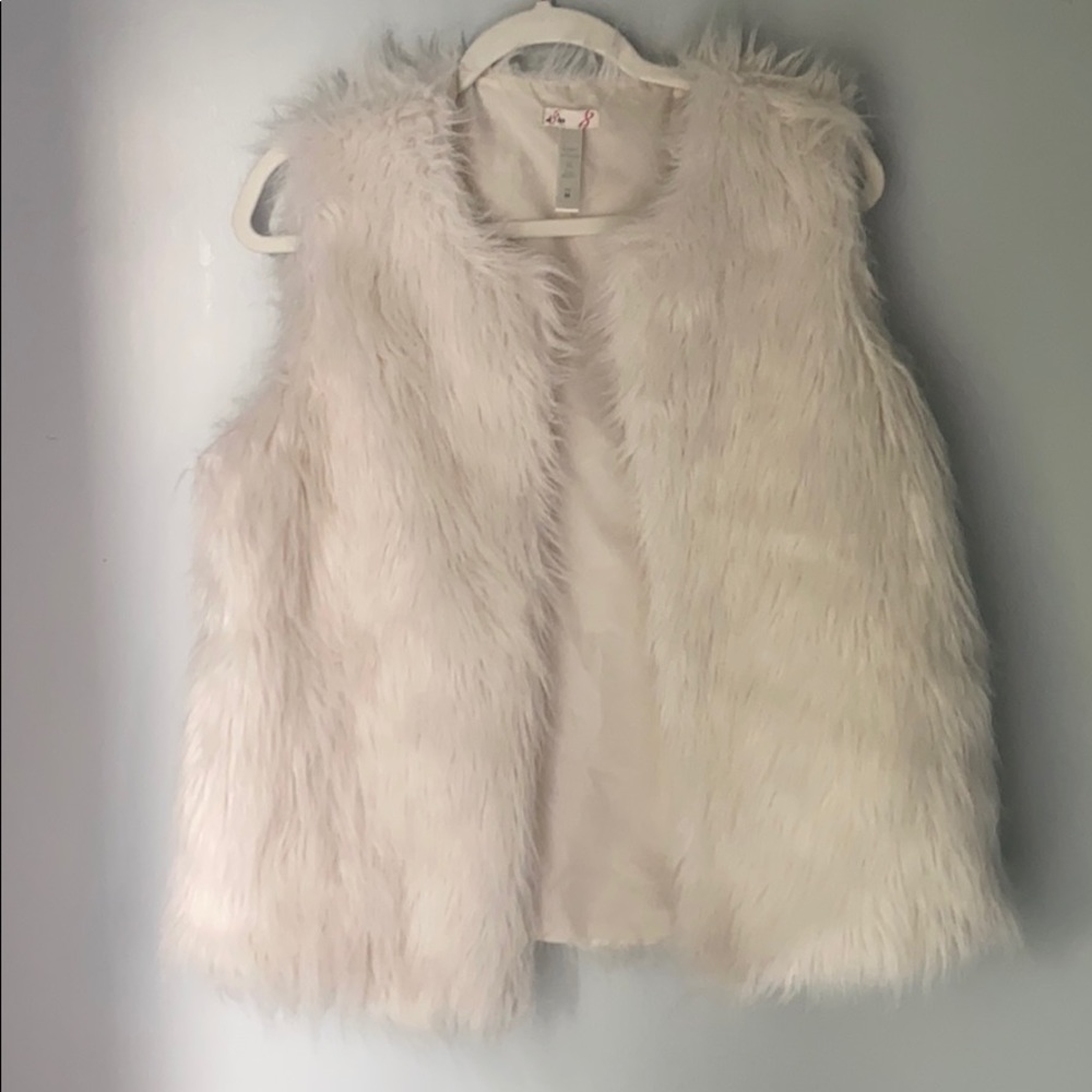 Fur vest